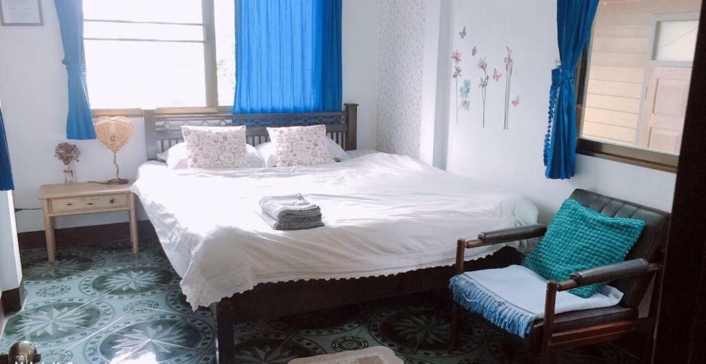 Bed and Breakfast Sister House Chiangmai (Adults Only) à Chiang Mai Extérieur photo