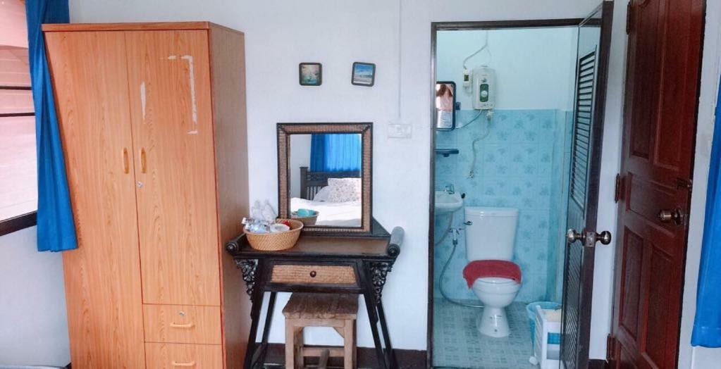 Bed and Breakfast Sister House Chiangmai (Adults Only) à Chiang Mai Extérieur photo